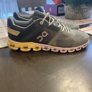 ON CloudTec Swiss Engineering Women Running Shoes Gray Yellow Size 8